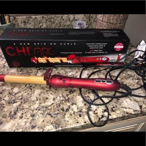 Chi Arc ceramic curling iron. 1” barrel.